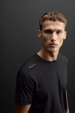 Fashion CAMISETA TÉCNICA LIGERA Hombre Camisetas