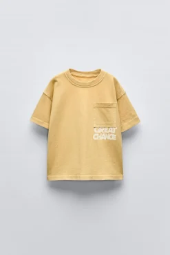 Niños ZARA 1½ - 6 Años·Camisetas|6 - 18 Meses·Camisetas<CAMISETA TEXTO BOLSILLO