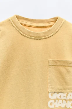 Niños ZARA 1½ - 6 Años·Camisetas|6 - 18 Meses·Camisetas<CAMISETA TEXTO BOLSILLO
