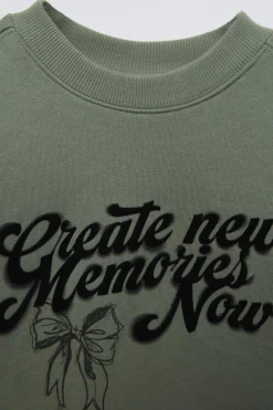 Niños ZARA 6 - 14 Años·Sudaderas<CAMISETA TEXTO FLOCK