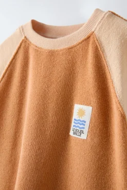 Niños ZARA 6 - 14 Años·Camisetas<CAMISETA TOALLA CONTRASTE ETIQUETA