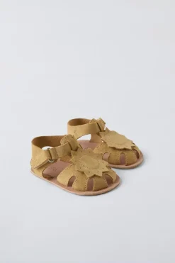 Niños ZARA 0 - 6 Meses·Patucos<CANGREJERA PIEL SOL
