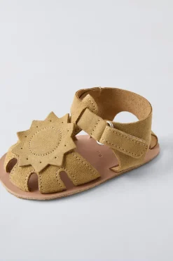 Niños ZARA 0 - 6 Meses·Patucos<CANGREJERA PIEL SOL