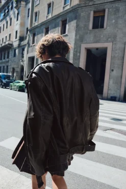 Hot CAZADORA BIKER OVERSIZE EFECTO PIEL LAVADA Mujer Chaquetas / Cazadoras