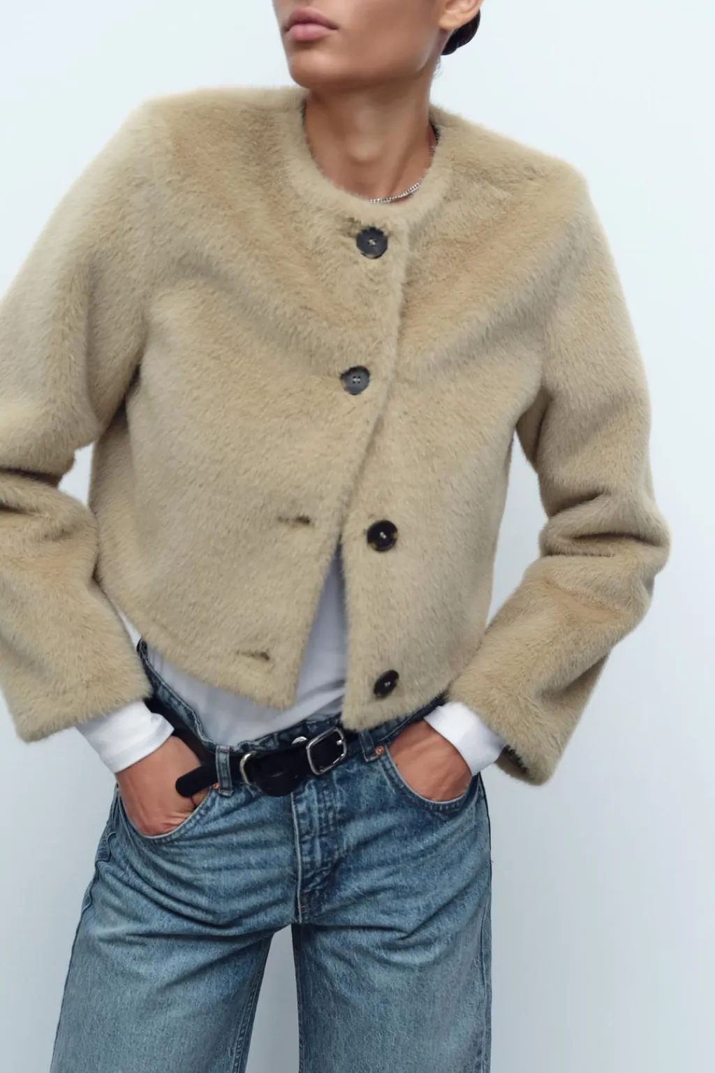 New CAZADORA CORTA EFECTO PELO Mujer Chaquetas / Cazadoras