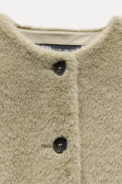 New CAZADORA CORTA EFECTO PELO Mujer Chaquetas / Cazadoras