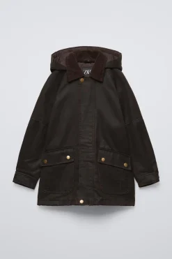 Niños ZARA 6 - 14 Años·Abrigos|6 - 14 Años·Abrigos<CAZADORA ENCERADA CAPUCHA DESMONTABLE
