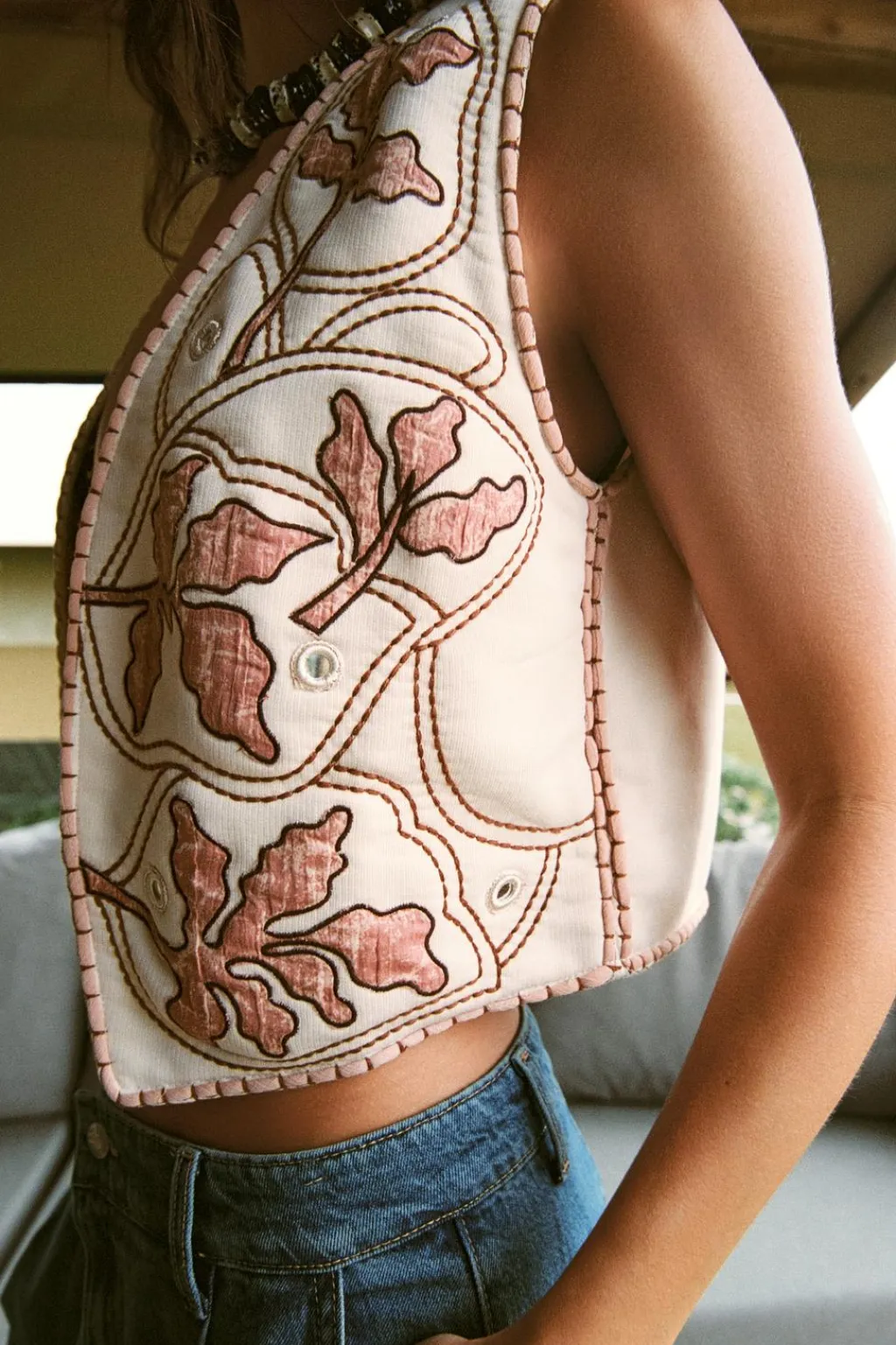 Discount CHALECO BORDADOS ESPEJOS Mujer Tops / Bodies