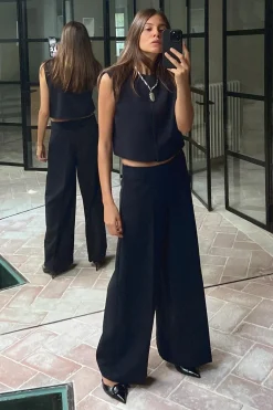 Clearance CHALECO CORTO HOMBRERAS Mujer Blazers / Chalecos