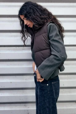 Discount CHALECO CROP ACOLCHADO ENGOMADO Mujer Abrigos / Anoraks