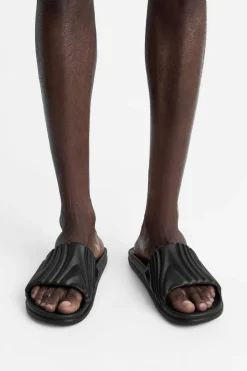 Online CHANCLA DE BAÑO Hombre Zapatos