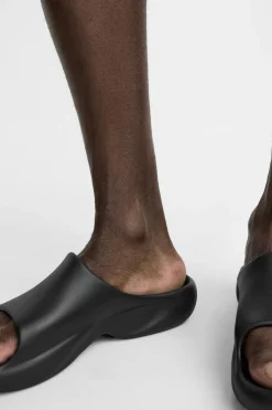 Online CHANCLA DE BAÑO Hombre Zapatos