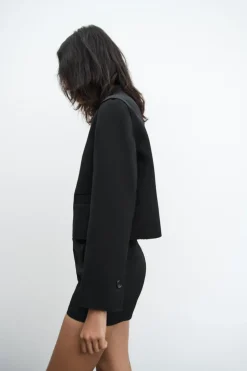 Outlet CHAQUETA CORTA BOTONES ZW COLLECTION Mujer Chaquetas / Cazadoras