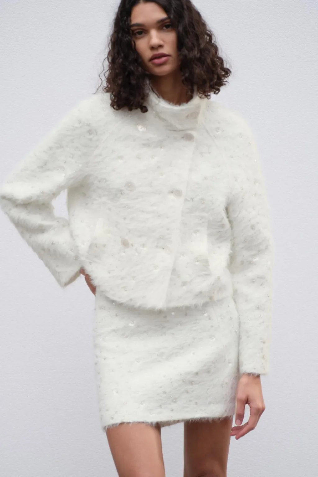 Best CHAQUETA CORTA CRUZADA ABALORIOS Mujer Chaquetas / Cazadoras