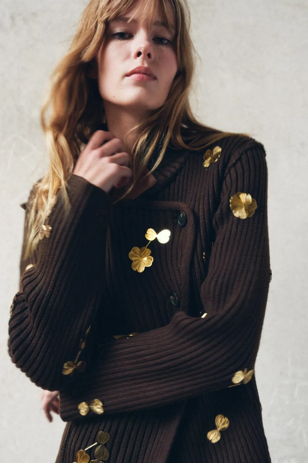 Fashion CHAQUETA PUNTO FLORES DORADAS Mujer Cárdigan / Jerséis|Punto