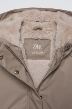 Niños ZARA 1½ - 6 Años·Abrigos|1½ - 6 Años·Total Look<CHUBASQUERO CAPUCHA FORRADO