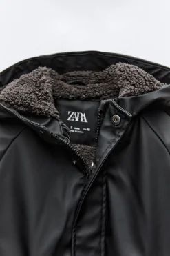 Niños ZARA 1½ - 6 Años·Abrigos|1½ - 6 Años·Total Look<CHUBASQUERO ENGOMADO FORRADO