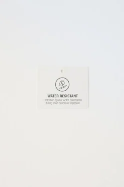 Niños ZARA 1½ - 6 Años·Total Look|6 - 18 Meses·Abrigos / Buzos<CHUBASQUERO FORRADO WATER REPELLENT