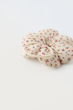 Niños ZARA 1½ - 6 Años·Accesorios|6 - 14 Años·Accesorios<COLETERO ACOLCHADO FLORES
