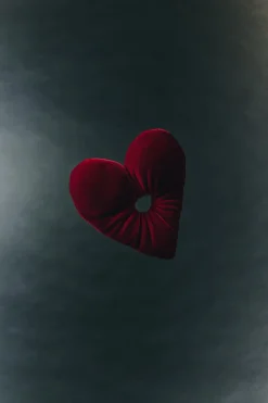 Niños ZARA 1½ - 6 Años·Accesorios|6 - 14 Años·Accesorios<COLETERO CORAZÓN DISFRAZ REINA DE CORAZONES