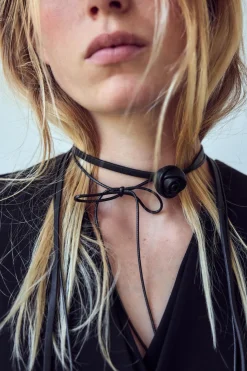 Online COLLAR CHOKER DOBLE PIEL FLOR Mujer Accesorios / Bisuteria