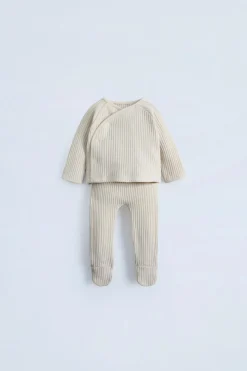 Niños ZARA 0 - 6 Meses·Camisetas|0 - 6 Meses·Leggings / Polainas<CONJUNTO ESTRUCTURA CAMISETA Y POLAINA