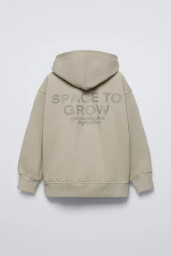 Niños ZARA 6 - 14 Años·Sudaderas|6 - 14 Años·Pantalones<CONJUNTO SUDADERA Y JOGGER TEXTO RELIEVE