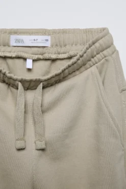 Niños ZARA 6 - 14 Años·Sudaderas|6 - 14 Años·Pantalones<CONJUNTO SUDADERA Y JOGGER TEXTO RELIEVE