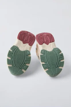 Niños ZARA 1½ - 6 Años·Zapatos|1½ - 6 Años·Zapatos<DEPORTIVO MULTICOLOR