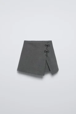 Niños ZARA 6 - 14 Años·Faldas / Bermudas<FALDA BERMUDA LAZOS ABALORIOS