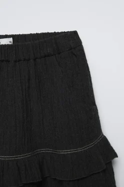 Niños ZARA 6 - 14 Años·Faldas / Bermudas<FALDA BERMUDA VOLANTES PUNTILLA