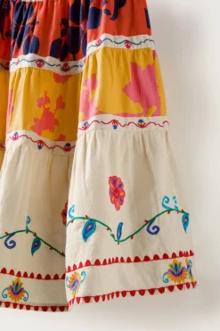 Niños ZARA 6 - 14 Años·Faldas / Bermudas|6 - 14 Años·Total Look<FALDA ESTAMPADA BORDADOS