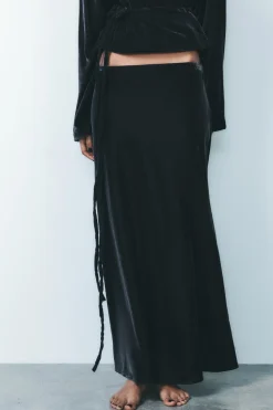 Discount FALDA MIDI TERCIOPELO Mujer Faldas / Shorts