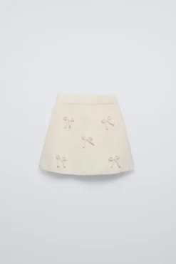 Niños ZARA 6 - 14 Años·Punto|6 - 14 Años·Faldas / Bermudas<FALDA PUNTO LACITOS