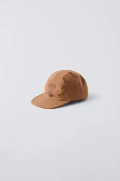 Niños ZARA 1½ - 6 Años·Licencias|1½ - 6 Años·Accesorios<GORRA TÉCNICA CHARLIE BROWN SNOOPY PEANUTS™
