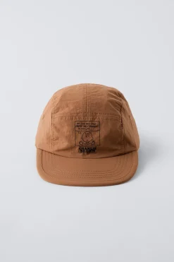 Niños ZARA 1½ - 6 Años·Licencias|1½ - 6 Años·Accesorios<GORRA TÉCNICA CHARLIE BROWN SNOOPY PEANUTS™