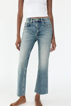 New JEANS TRF CROPPED FLARE TIRO ALTO Mujer Jeans