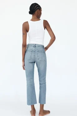 Clearance JEANS TRF STOVE PIPE TIRO ALTO Mujer Jeans