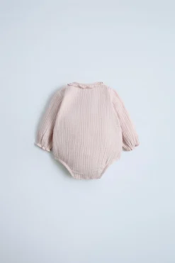 Niños ZARA 0 - 6 Meses·Bodies / Camisas|0 - 6 Meses·Básicos<KIMONO BAMBULA VOLANTITO