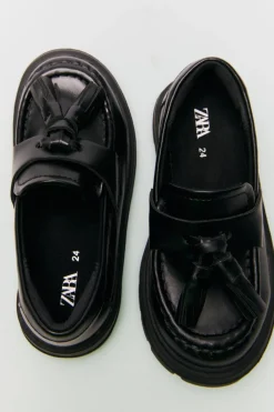 Niños ZARA 1½ - 6 Años·Zapatos<MOCASÍN BORLAS