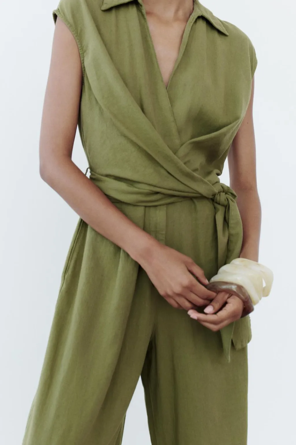 Outlet MONO ANCHO NUDO CON LINO Mujer Vestidos