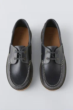 Niños ZARA 6 - 14 Años·Zapatos|6 - 14 Años·Zapatos<NÁUTICO PIEL