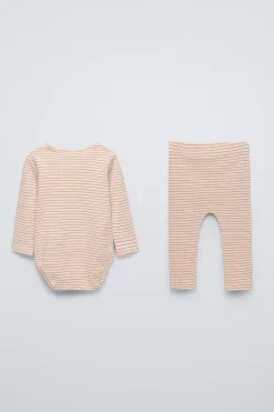 Niños ZARA 0 - 6 Meses·Bodies / Camisas|0 - 6 Meses·Leggings / Polainas<PACK BODY Y LEGGING RAYAS RIB