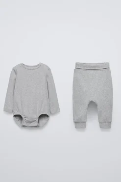 Niños ZARA 0 - 6 Meses·Bodies / Camisas|0 - 6 Meses·Leggings / Polainas<PACK BODY Y LEGGING RIB