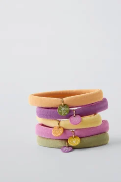 Niños ZARA 1½ - 6 Años·Accesorios|6 - 14 Años·Accesorios<PACK CINCO GOMAS PLAQUITA FLOR