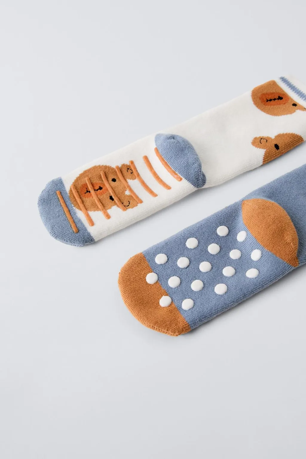 Niños ZARA 1½ - 6 Años·Ropa Interior / Calcetines|1½ - 6 Años·Ropa Interior / Calcetines<PACK DOS CALCETINES OSO ANTIDESLIZANTES