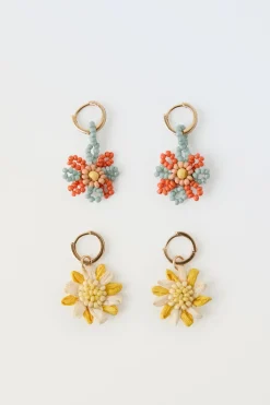 Niños ZARA 1½ - 6 Años·Accesorios|6 - 14 Años·Accesorios<PACK DOS PENDIENTES FLOR ABALORIOS