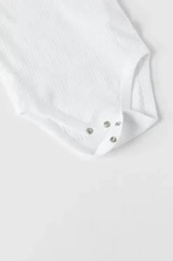 Niños ZARA 1½ - 6 Años·Ropa Interior / Calcetines|1½ - 6 Años·Ropa Interior / Calcetines<PACK TRES BODIES CUELLO REDONDO