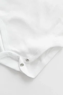 Niños ZARA 1½ - 6 Años·Ropa Interior / Calcetines|1½ - 6 Años·Ropa Interior / Calcetines<PACK TRES BODIES CUELLO REDONDO MANGA CORTA