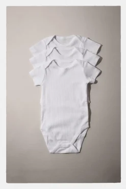 Niños ZARA 1½ - 6 Años·Ropa Interior / Calcetines|1½ - 6 Años·Ropa Interior / Calcetines<PACK TRES BODIES CUELLO REDONDO MANGA CORTA